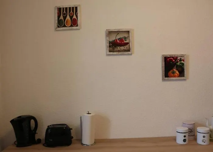 Zentralgelegene 4-raum Bis 8 Pers. Dresden