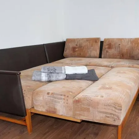 Zentralgelegene 4-raum Bis 8 Pers. Appartement Dresde