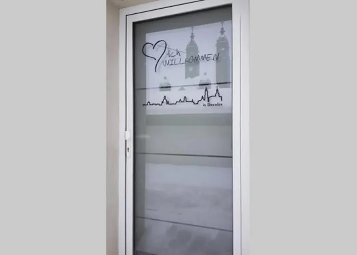 Zentralgelegene 4-raum Bis 8 Pers. Apartman