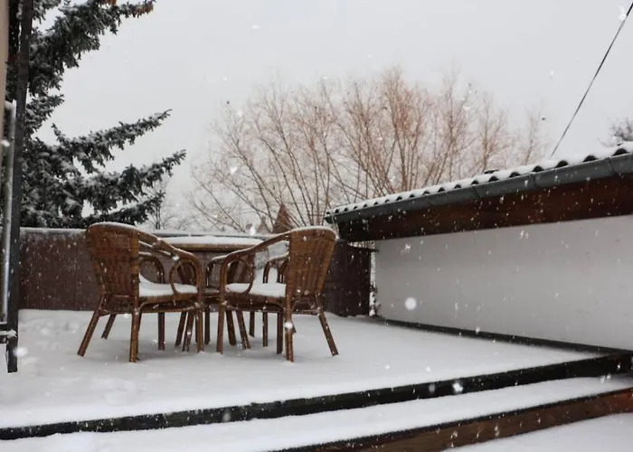 Zentralgelegene 4-raum Bis 8 Pers. Apartman Drezda