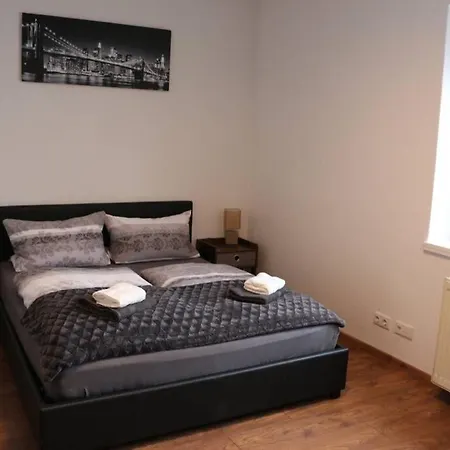 Zentralgelegene 4-raum Bis 8 Pers. شقة